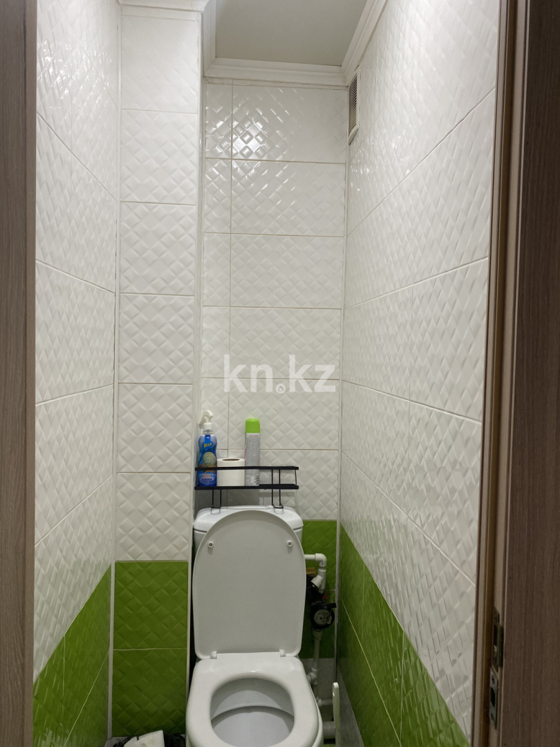 Продажа 3-комнатной квартиры, 63 м², мкр-н 16, дом  43 в Караганде - фото 7