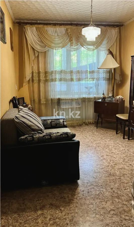 Продажа 4-комнатной квартиры, 87 м², ул. Парковая, дом  11а - Продажа квартир в Шахтинске фото 2 из 8