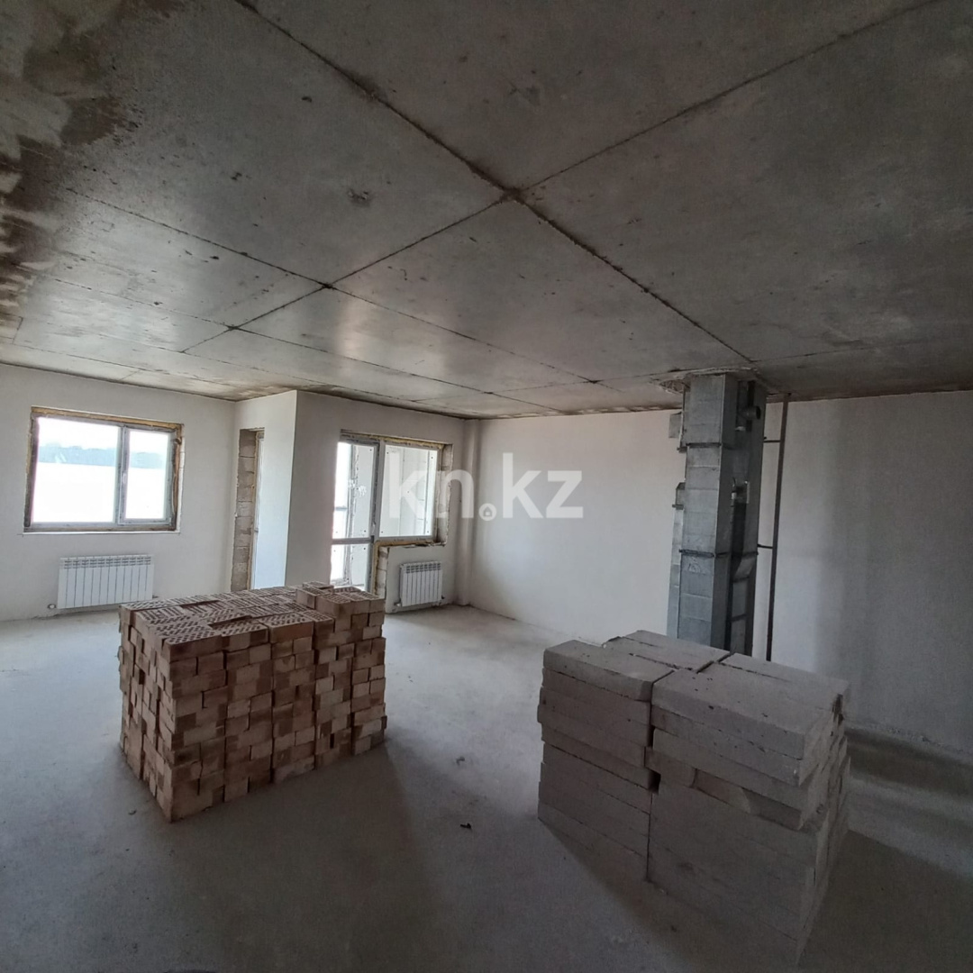 Продажа 1-комнатной квартиры, 39.1 м², ул. Муканова в Караганде