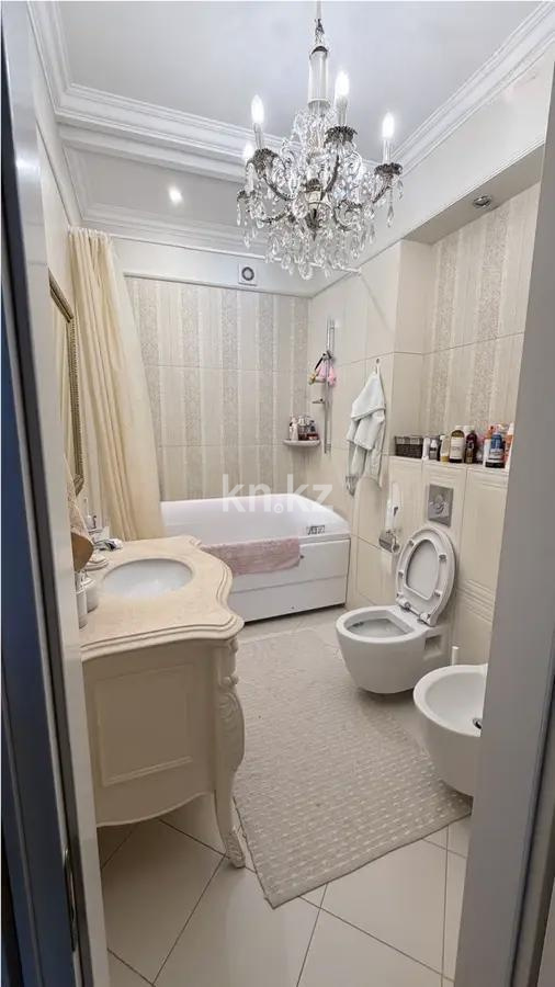 Продажа 4-комнатной квартиры, 156.3 м² в Алматы - фото 4