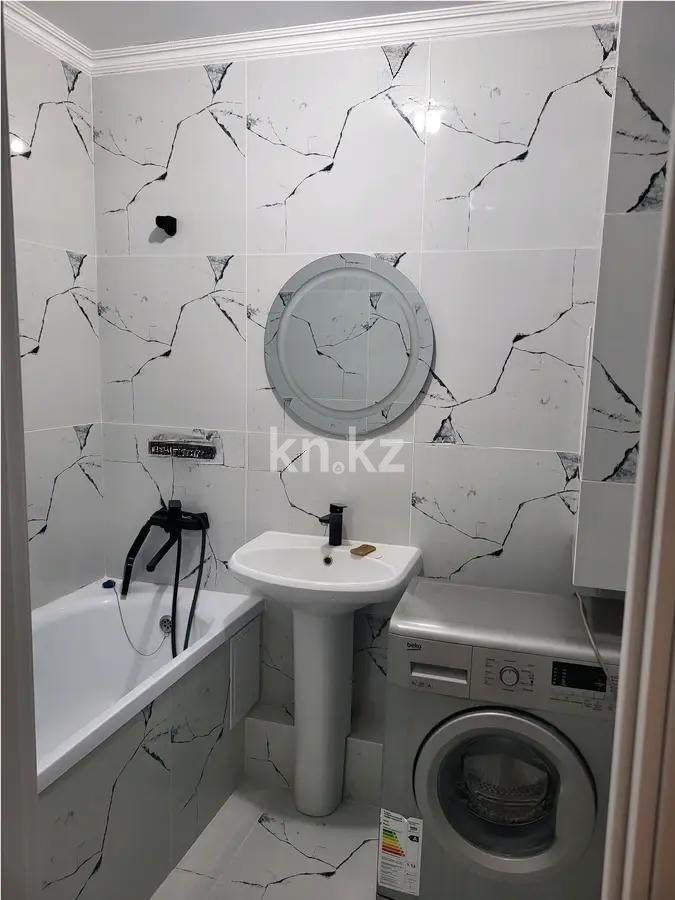 Продажа 3-комнатной квартиры, 70 м², ул. Омарова, дом  23/1 в Астане - фото 5