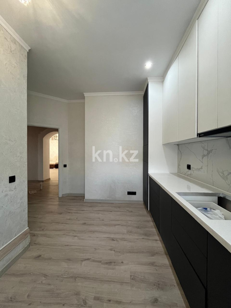 Продажа 2-комнатной квартиры, 88 м², пр. Н. Абдирова, дом  35А - Продажа  двухкомнатных квартир в Караганде фото 8 из 13