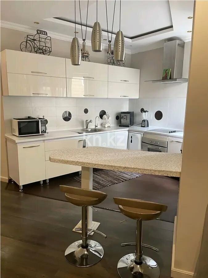 Продажа 2-комнатной квартиры, 93 м² в Алматы - фото 3