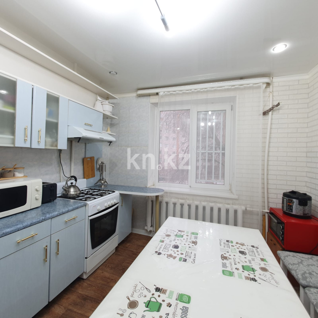 Продажа 4-комнатной квартиры, 91.7 м², 12 мкр. - Продажа квартир в Актобе фото 15 из 26