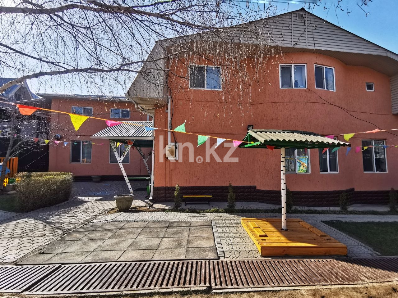 Продажа дома, 477 м² - Недвижимость в Алматинской области фото 1 из 20