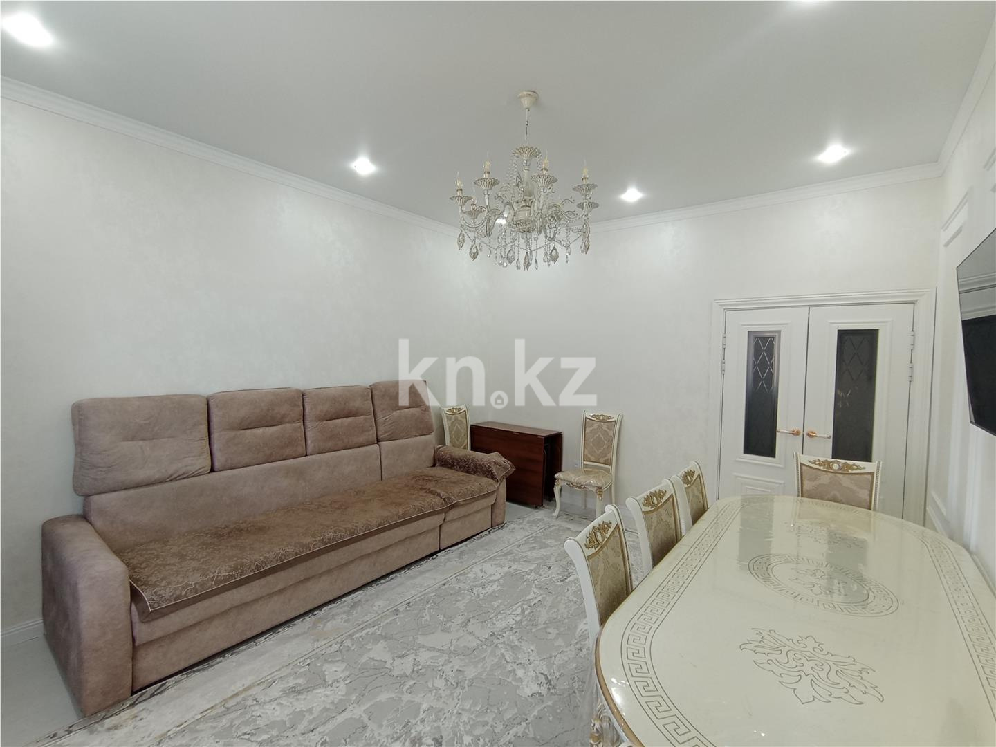 Продажа 3-комнатной квартиры, 84 м², ул. Муканова - Продажа  трехкомнатных квартир в Караганде фото 1 из 12