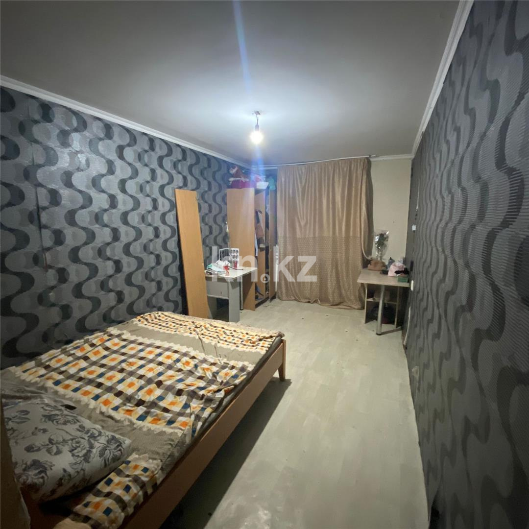 Продажа 3-комнатной квартиры, 63 м², мкр-н Восток-2 в Караганде - фото 3