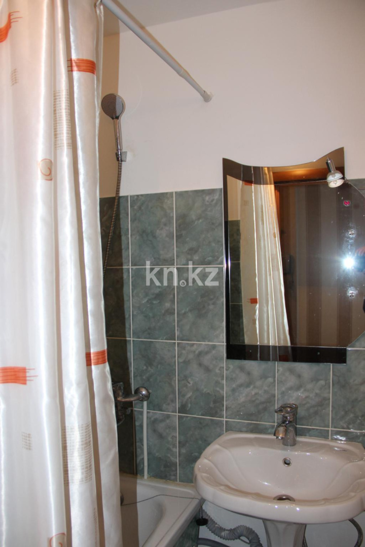 Аренда 1-комнатной квартиры посуточно, 40 м², Горького, дом  37 - Аренда квартир посуточно в Павлодаре фото 5 из 8