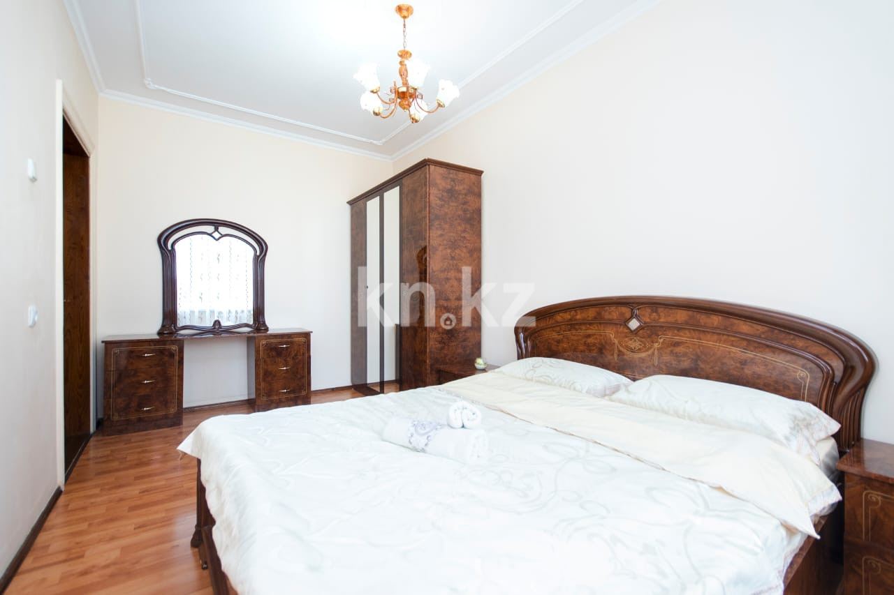 Аренда 2-комнатной квартиры посуточно, 50 м², Самал-2 мкр-н, дом  27 - Аренда жилой и коммерческой недвижимости в Алматы фото 3 из 17