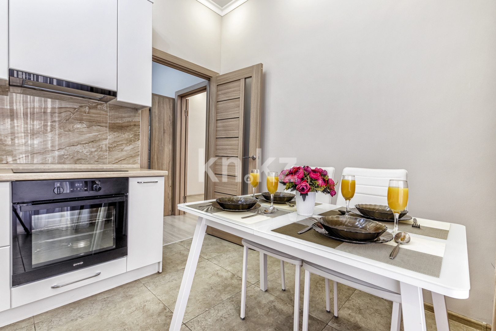 Аренда 1-комнатной квартиры посуточно, 40 м², ул. Анет баба, дом  11 - ул. Мухамеджанова в Астане - фото 7