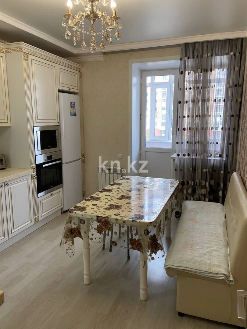 Аренда 2-комнатной квартиры, 55 м² в Астане