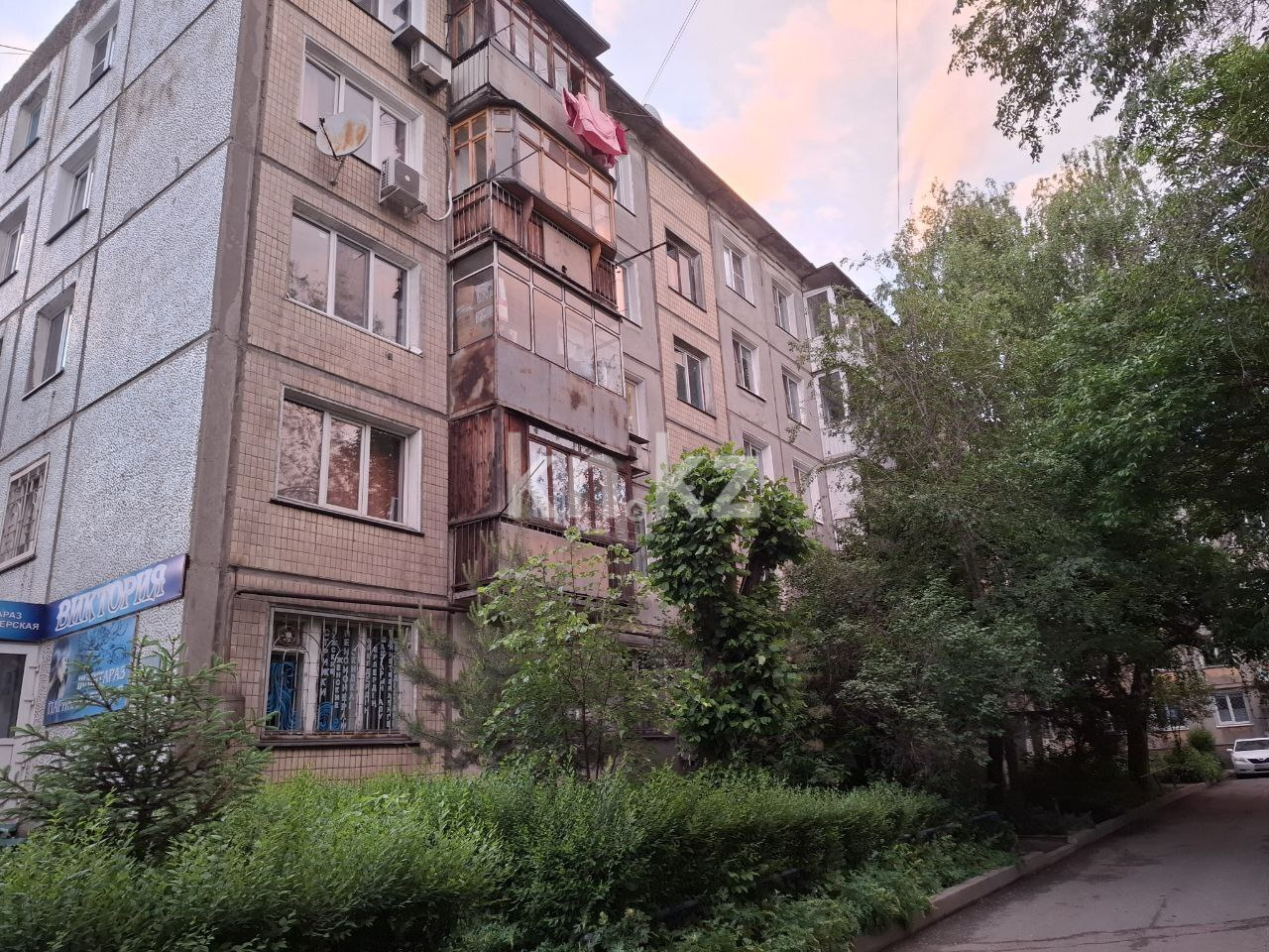 Продажа 3-комнатной квартиры, 50 м², ул. Михаэлиса, дом  22/1 - Продажа  трехкомнатных квартир в Усть-Каменогорске с фото фото 1 из 11