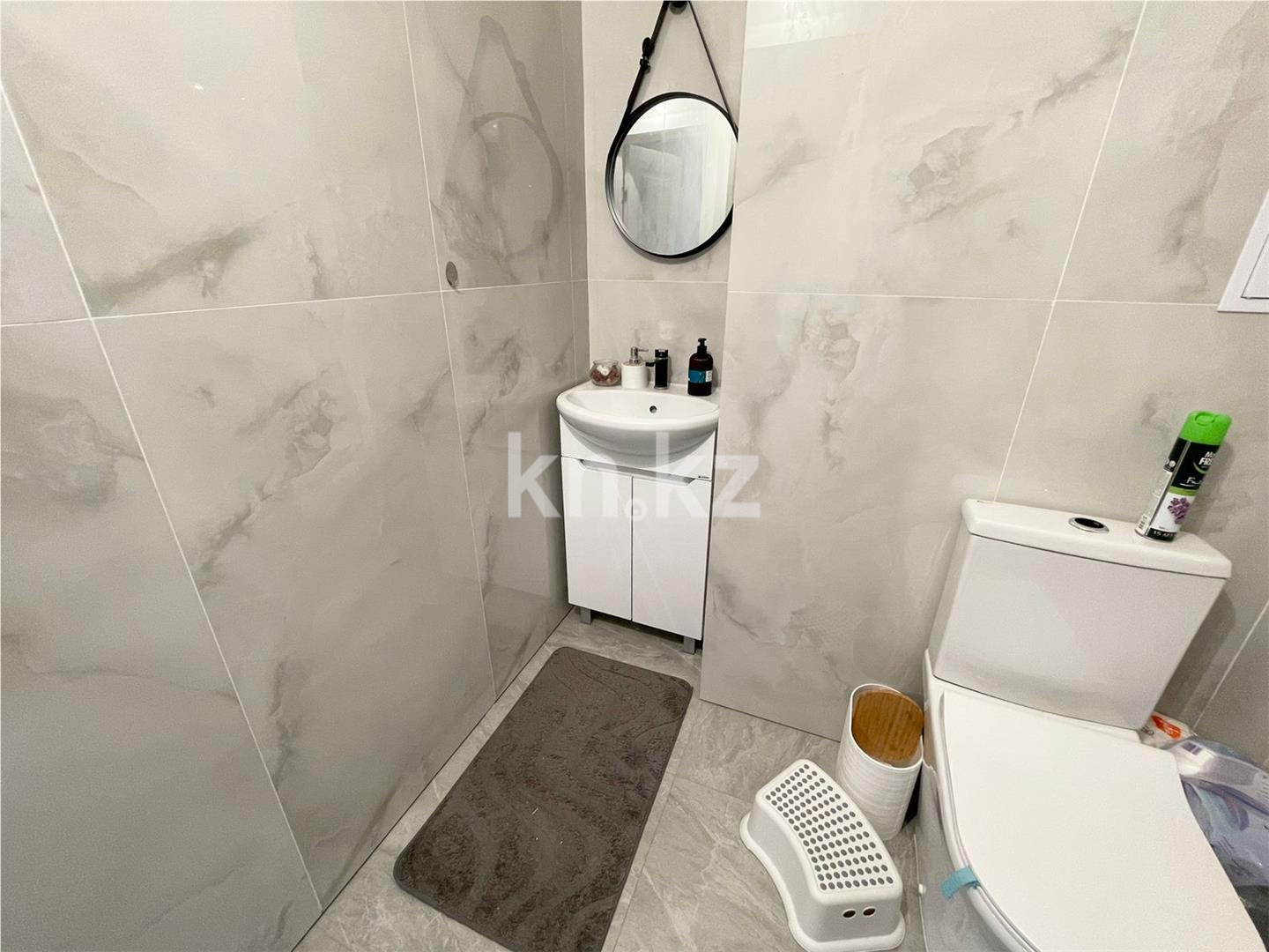 Продажа 2-комнатной квартиры, 72 м², ул. Нуршайыкова в Астане - фото 5