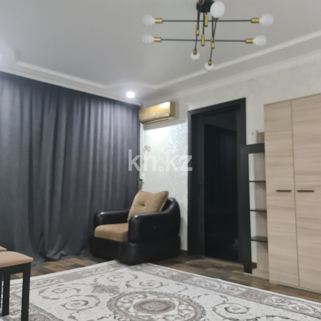 Аренда 2-комнатной квартиры посуточно, 45 м², ул. Комиссарова, дом  26 - Аренда  двухкомнатных квартир посуточно в Караганде с фото фото 9 из 13