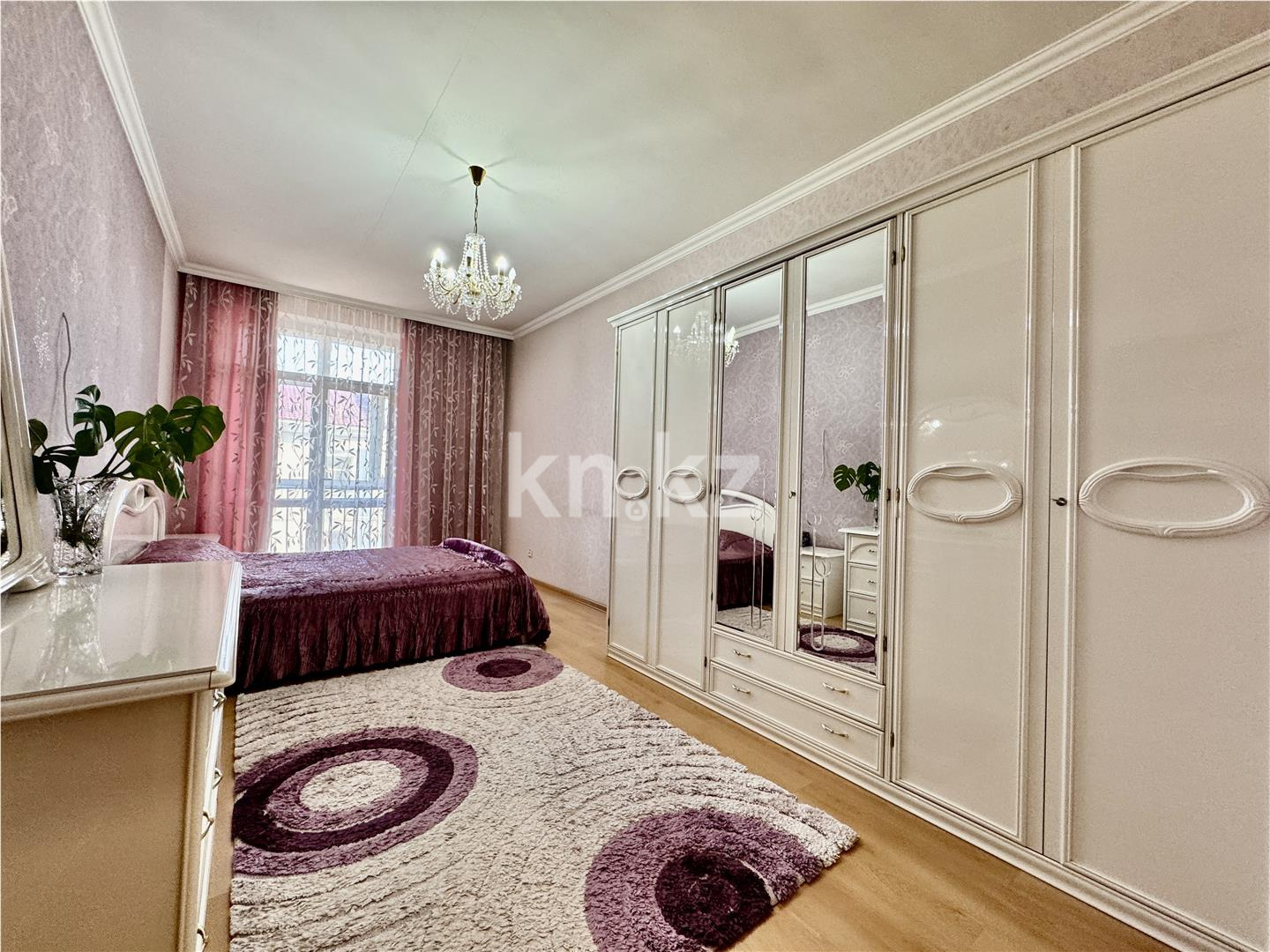 Продажа 3-комнатной квартиры, 132 м², ул. Абая, дом  5 - Продажа квартир в Караганде фото 16 из 38