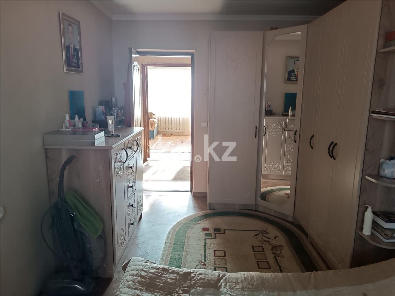 Продажа 4-комнатной квартиры, 100 м², ул. Бакинская - Продажа  четырехкомнатных квартир в Караганде фото 9 из 34