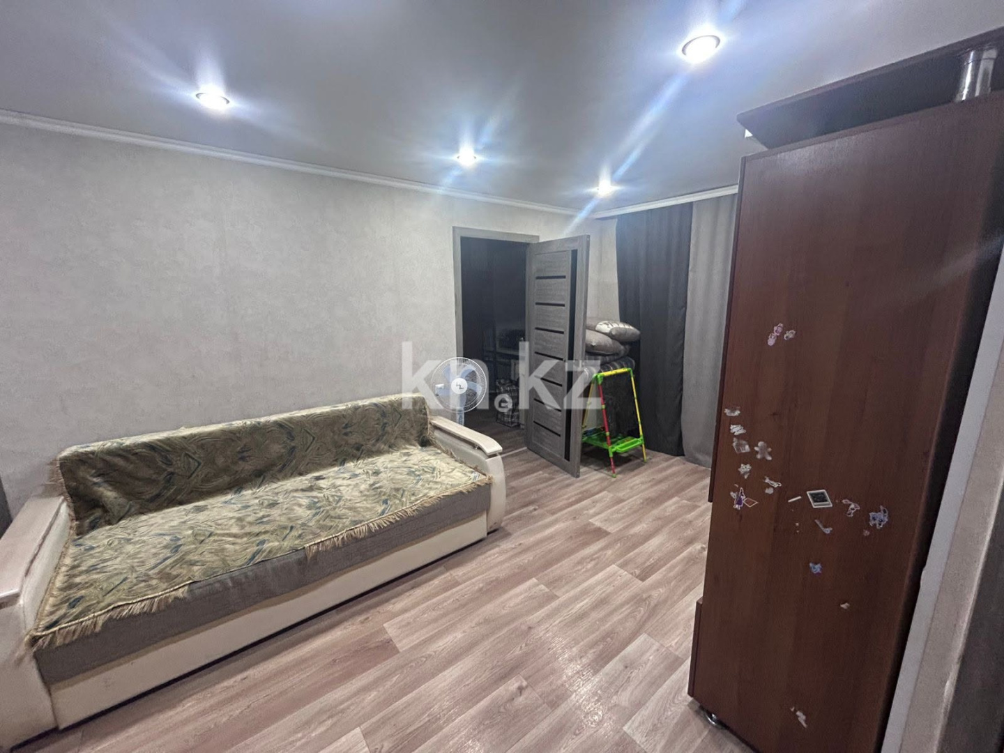 Аренда 3-комнатной квартиры, 43 м² - Аренда квартир помесячно от хозяев в Караганде фото 2 из 5