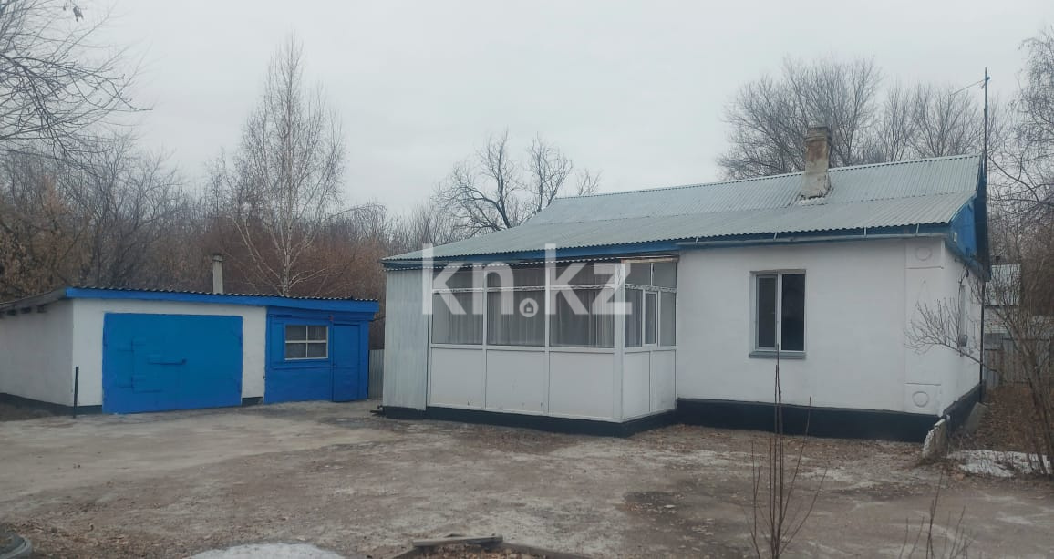 Продажа 5-комнатного дома, 78 м², ул. Больничная в Караганде