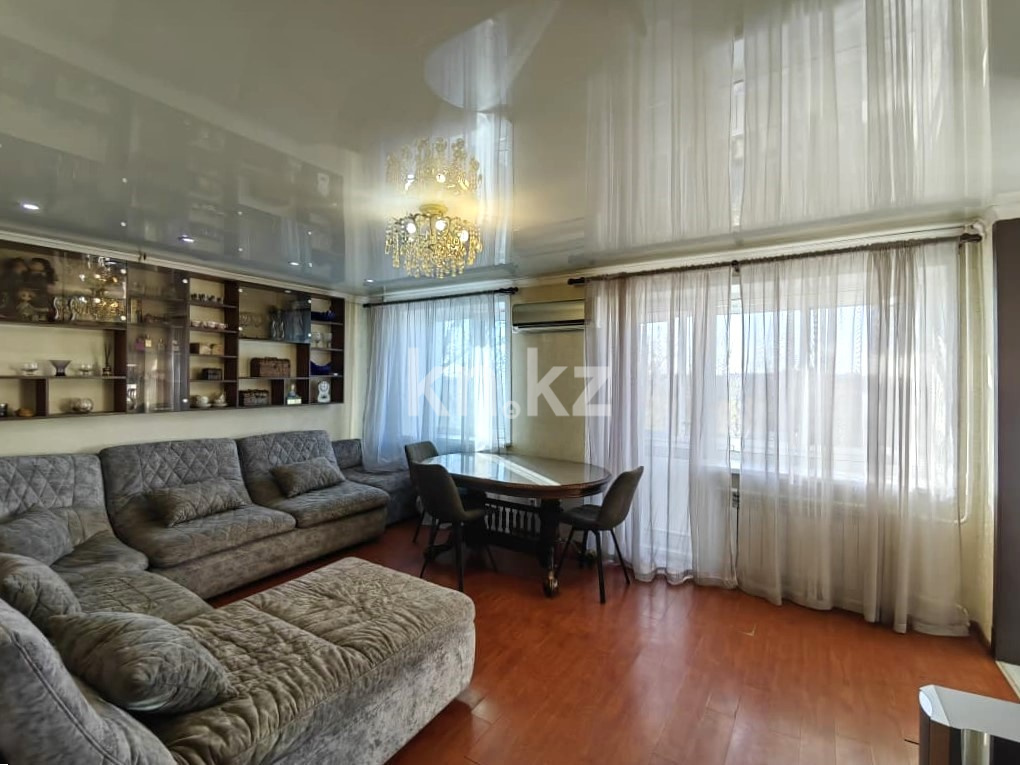 Продажа 3-комнатной квартиры, 71 м², ул. Ержанова, дом  47/2 - Продажа квартир в Караганде фото 10 из 26