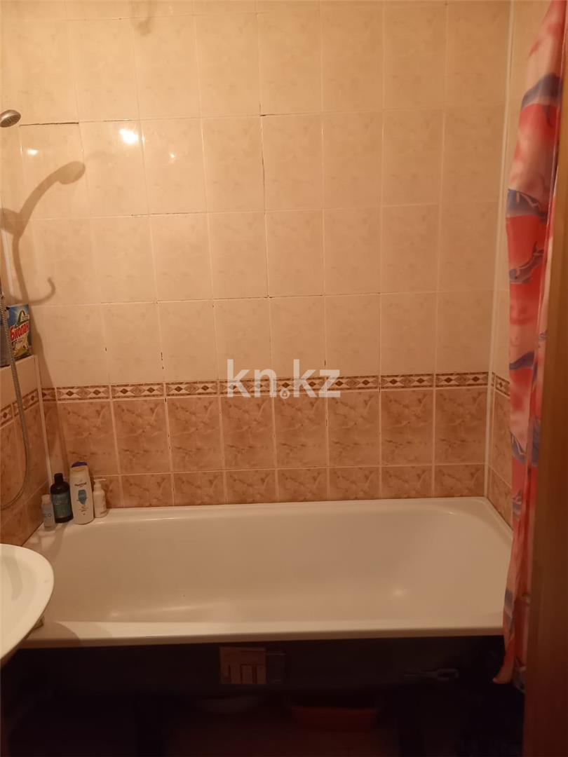 Продажа 2-комнатной квартиры, 56 м², ул. 9-й мкр., дом  40 в Темиртау - фото 10