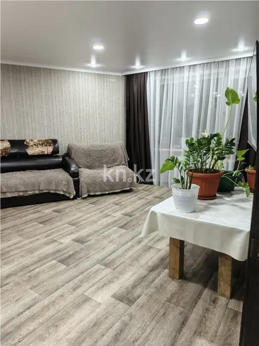 Продажа 4-комнатной квартиры, 84 м², мкр. 8-й мкр., дом  95 - Продажа жилой и коммерческой недвижимости в Темиртау фото 1 из 7