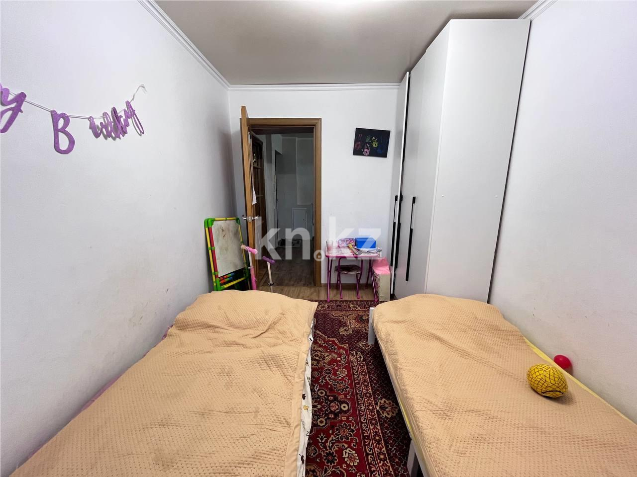 Продажа 4-комнатной квартиры, 76 м², ул. Дюсембекова - Продажа квартир в Караганде фото 12 из 20