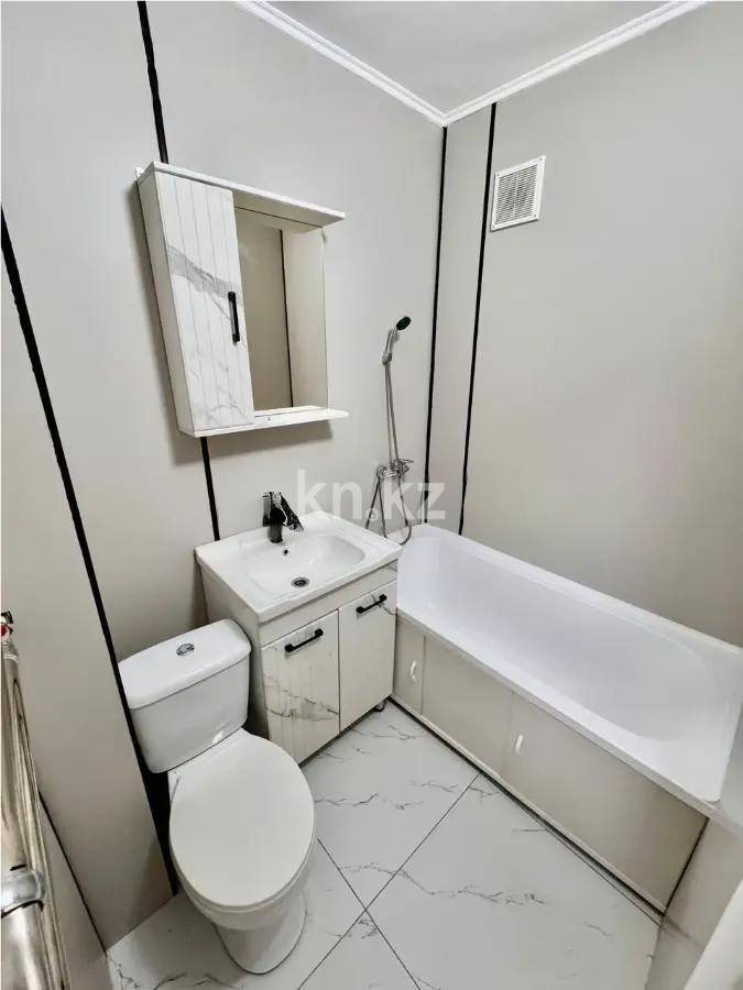 Продажа 1-комнатной квартиры, 33.3 м², 9 мкр., дом  4 в Алматы - фото 3