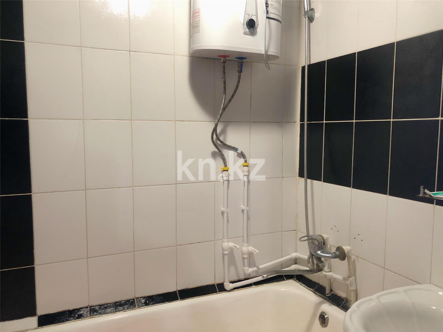 Продажа 3-комнатной квартиры, 75 м², 9-й мкр. - Продажа квартир в Темиртау фото 10 из 13