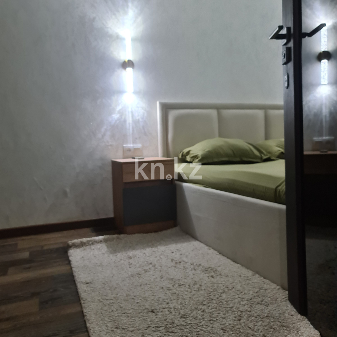 Аренда 2-комнатной квартиры посуточно, 45 м², ул. Комиссарова, дом  26 - Аренда  двухкомнатных квартир посуточно в Караганде с фото фото 7 из 13