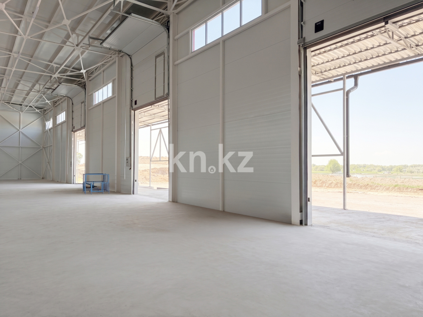 Аренда базы, 1800 м² - Аренда недвижимости в Алматы фото 3 из 6
