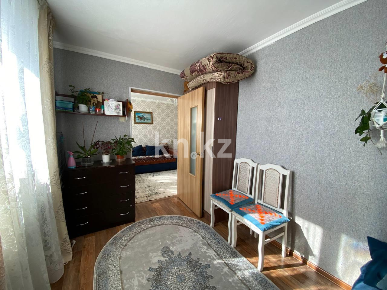 Продажа 4-комнатной квартиры, 60 м², мкр-н 21 - Продажа  четырехкомнатных квартир в Караганде фото 7 из 14