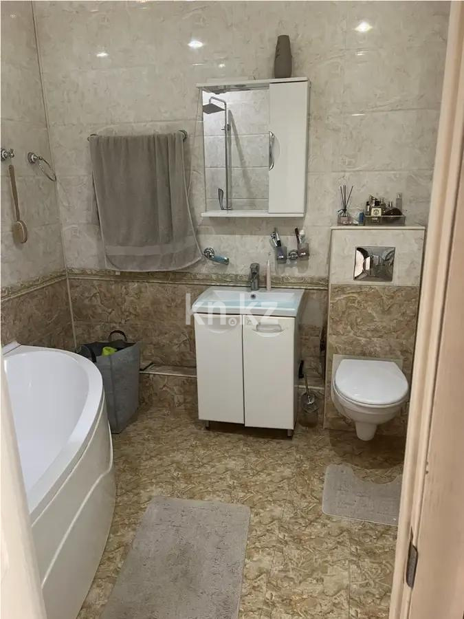 Продажа 2-комнатной квартиры, 64 м², ул. Брусиловского, дом  159 в Алматы - фото 4