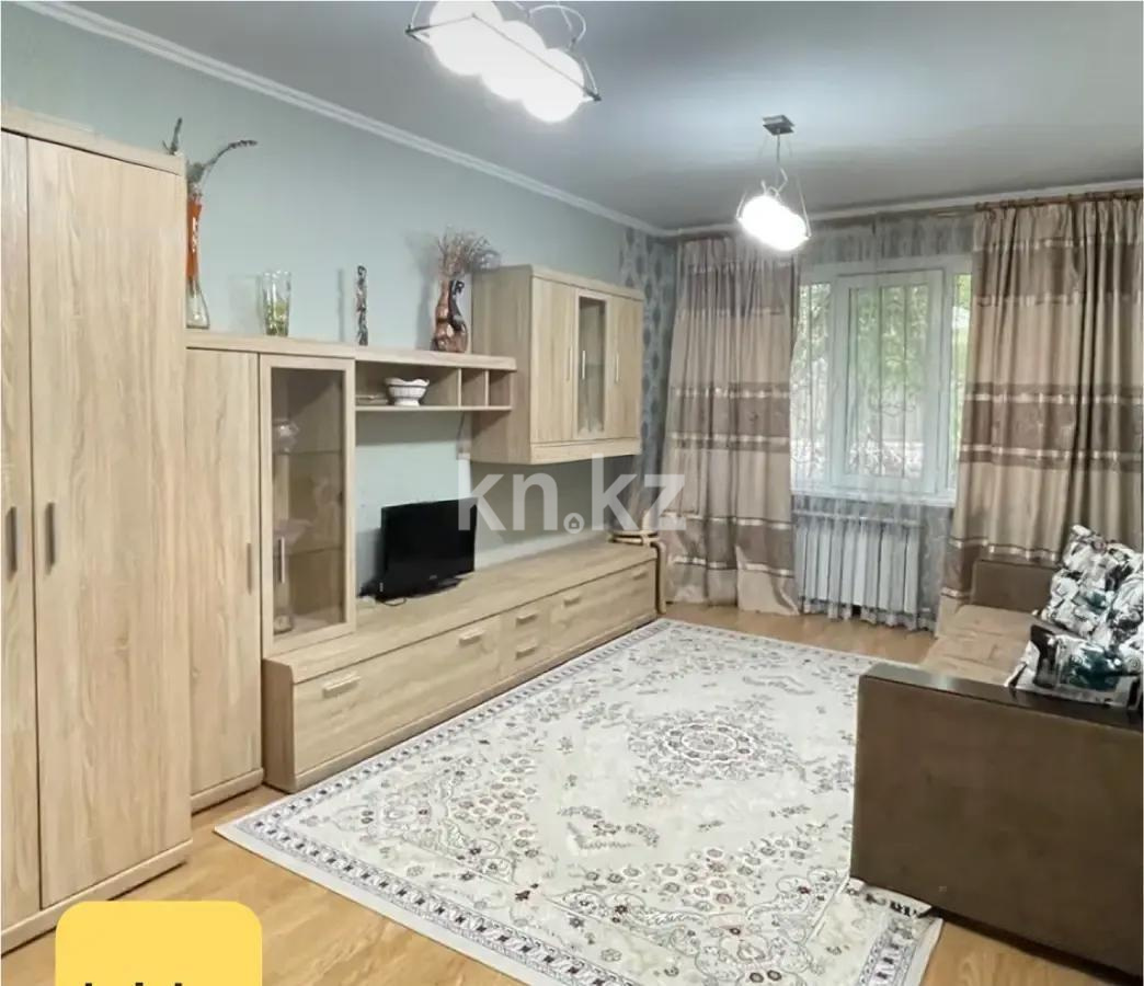Продажа 1-комнатной квартиры, 32 м², 1 мкр., дом  74 - Продажа квартир без посредников в Алматы фото 1 из 3