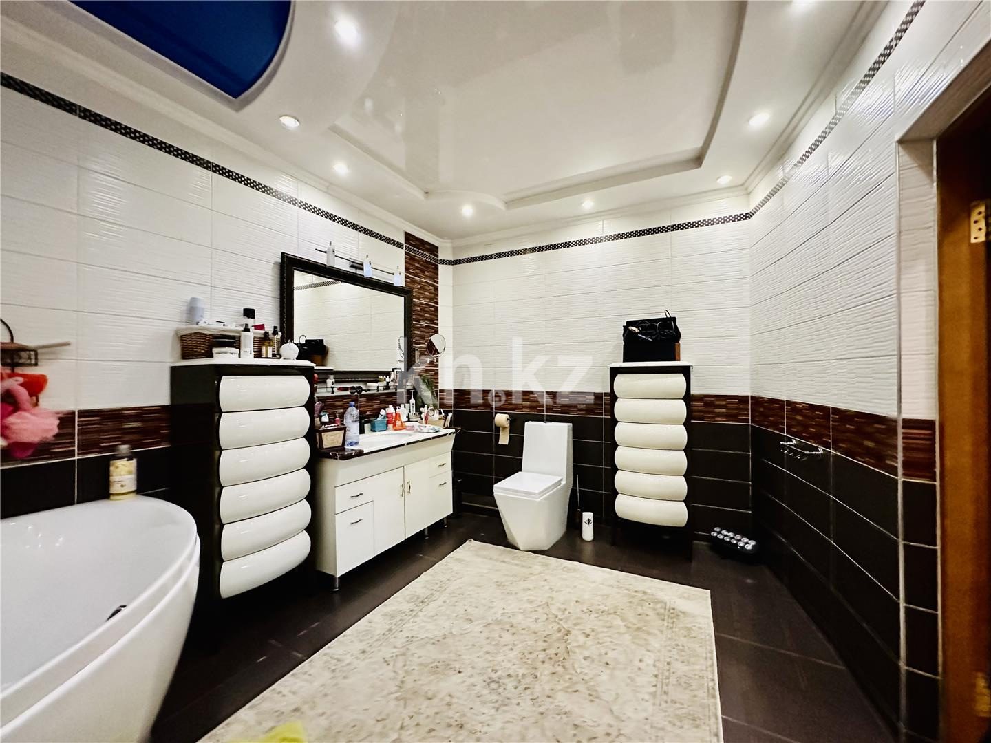Продажа 9-комнатного дома, 366.9 м² - Продажа домов, коттеджей в Казахстане фото 18 из 48