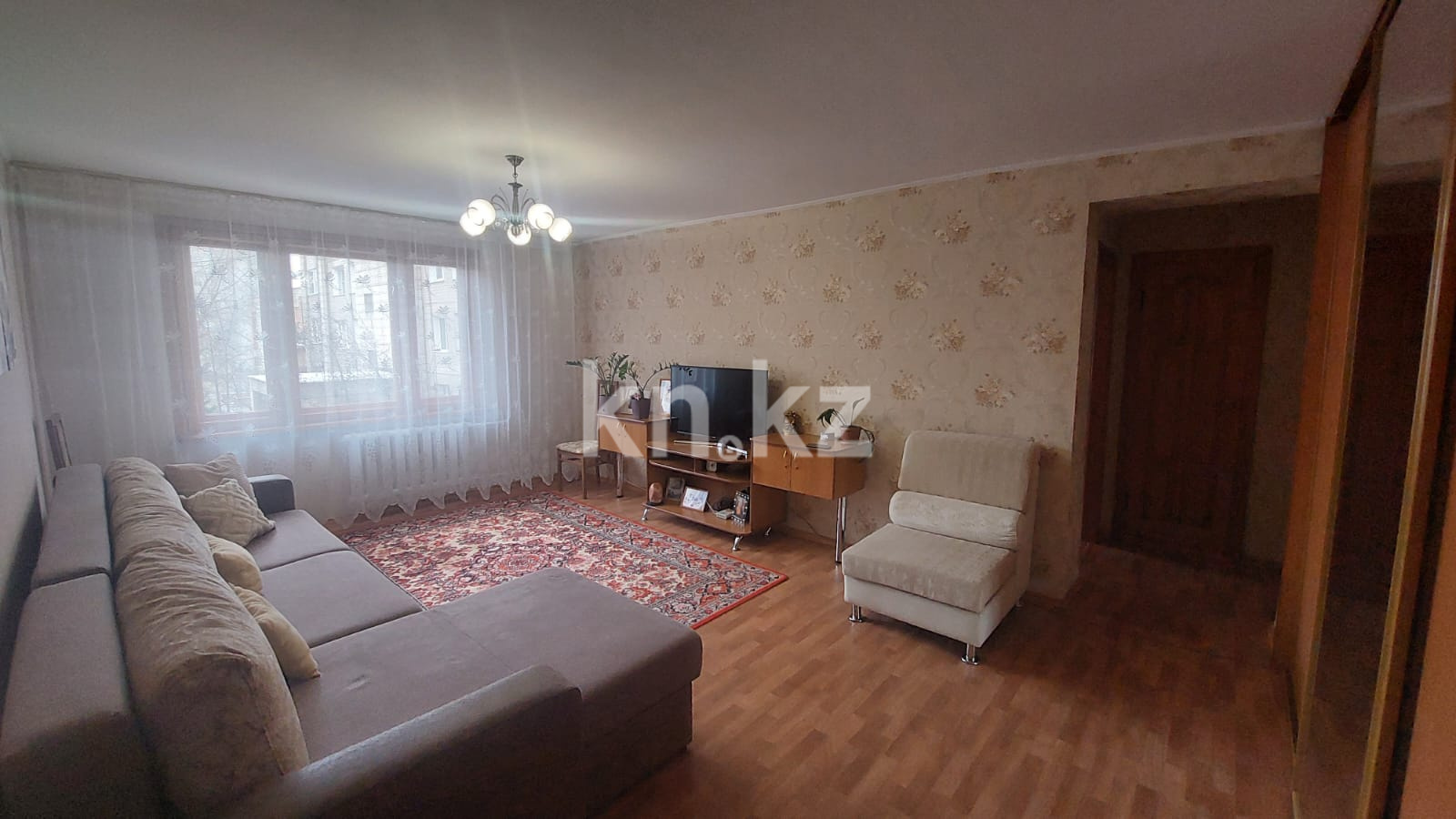 Продажа 3-комнатной квартиры, 63.1 м², ул. Пермитина, дом  11 - Продажа  трехкомнатных квартир в Усть-Каменогорске без посредников фото 1 из 13