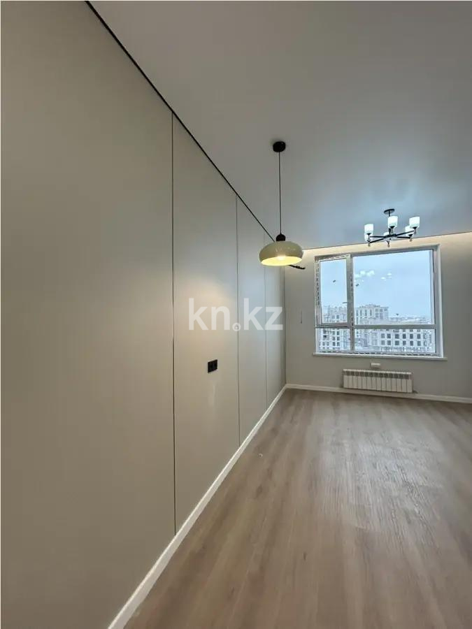 Продажа 1-комнатной квартиры, 40 м², ул. Райымбек батыра, дом  2 стр в Астане