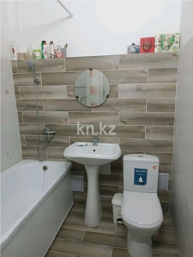 Продажа 1-комнатной квартиры, 40 м², мкр-н Аксай-4, дом  16а в Алматы - фото 4