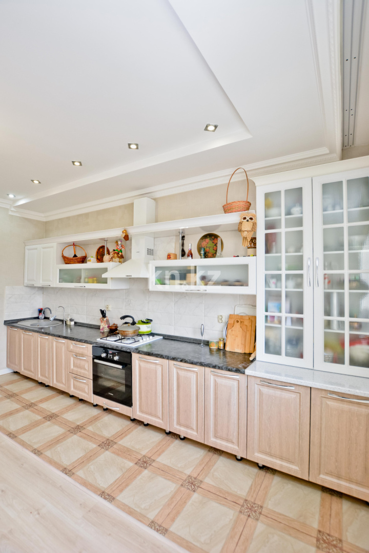 Продажа 5-комнатного дома, 224 м², Алакол, дом  17 - Продажа квартир в Акмолинской области фото 3 из 10