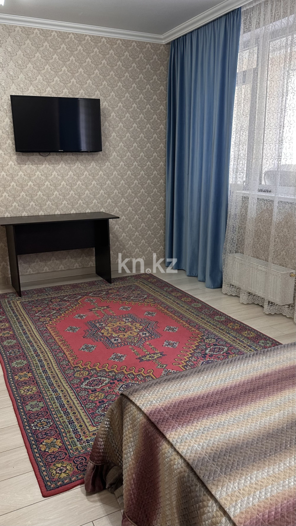 Аренда 1-комнатной квартиры посуточно, 38 м², пр. Мангилик Ел, дом  40/2 - ул. Бухар жырау - Аренда квартир посуточно в Астане без посредников фото 1 из 6