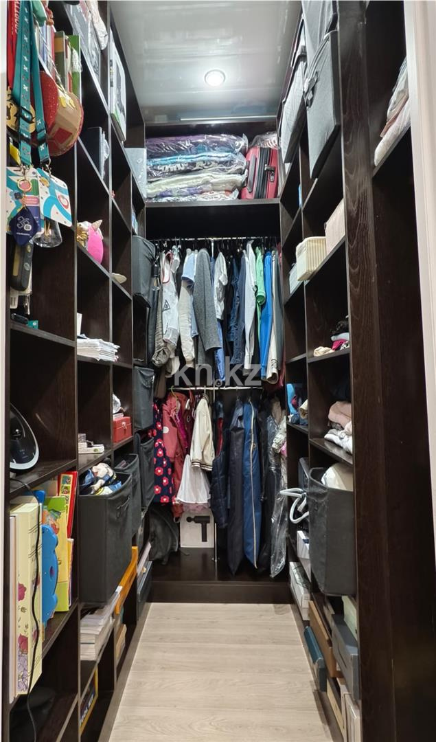 Продажа 2-комнатной квартиры, 64.4 м², ул. Аманжолова в Астане - фото 11