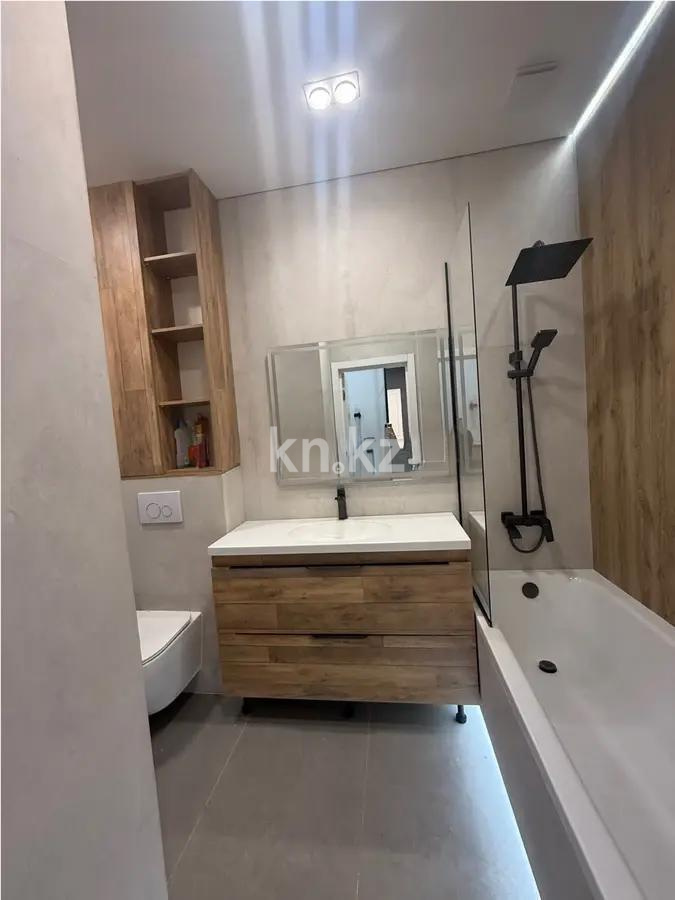 Продажа 2-комнатной квартиры, 56.7 м², ул. Халиуллина, дом  140/9 в Алматы - фото 2
