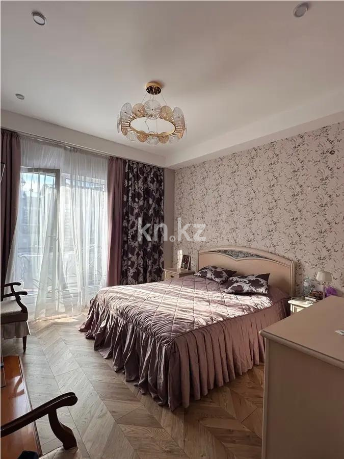 Продажа 3-комнатной квартиры, 126 м², мкр-н Акжар, дом  3/7 - Продажа квартир в Алматы фото 2 из 7