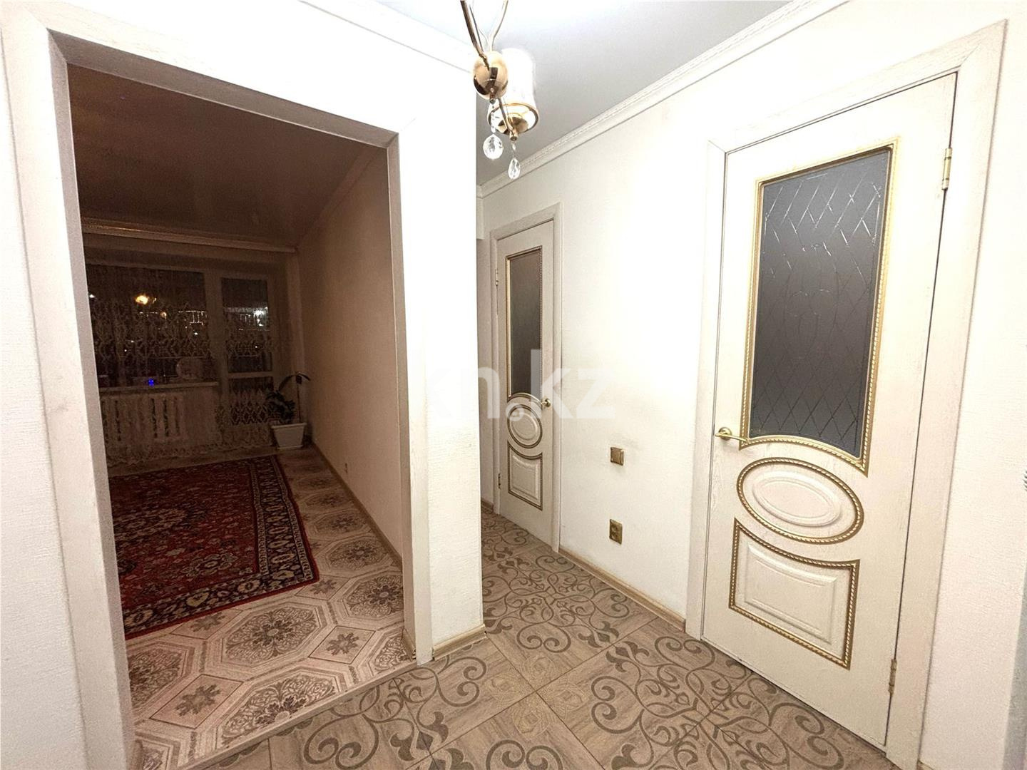 Продажа 1-комнатной квартиры, 37 м², пр. Республики, дом  4 - Продажа  однокомнатных квартир в Караганде с фото фото 9 из 12