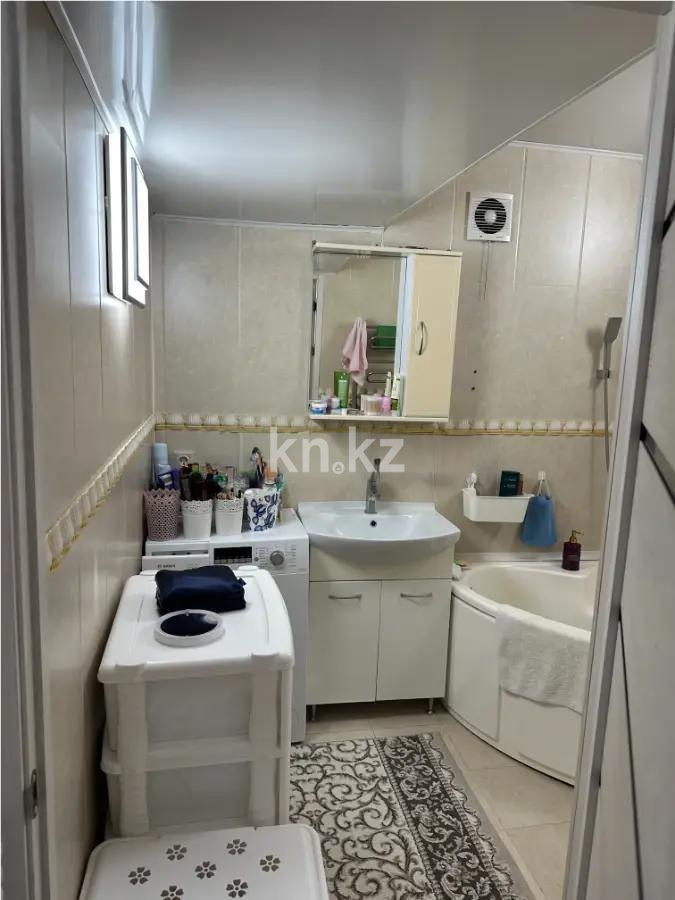 Продажа 3-комнатной квартиры, 60 м², мкр-н 10, дом  4 в Алматы - фото 5