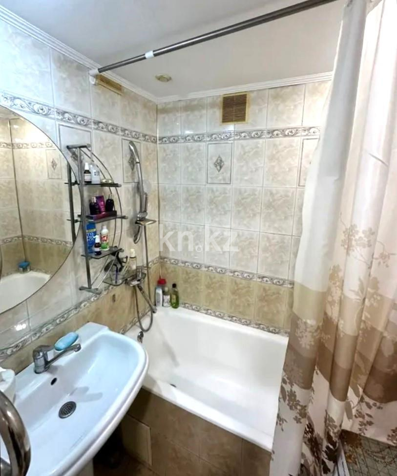 Продажа 3-комнатной квартиры, 59 м², ул. Гоголя в Караганде - фото 8