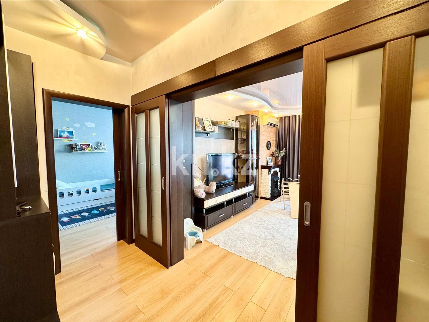 Продажа 2-комнатной квартиры, 58 м², пр. Шахтеров, дом  74 в Караганде - фото 7