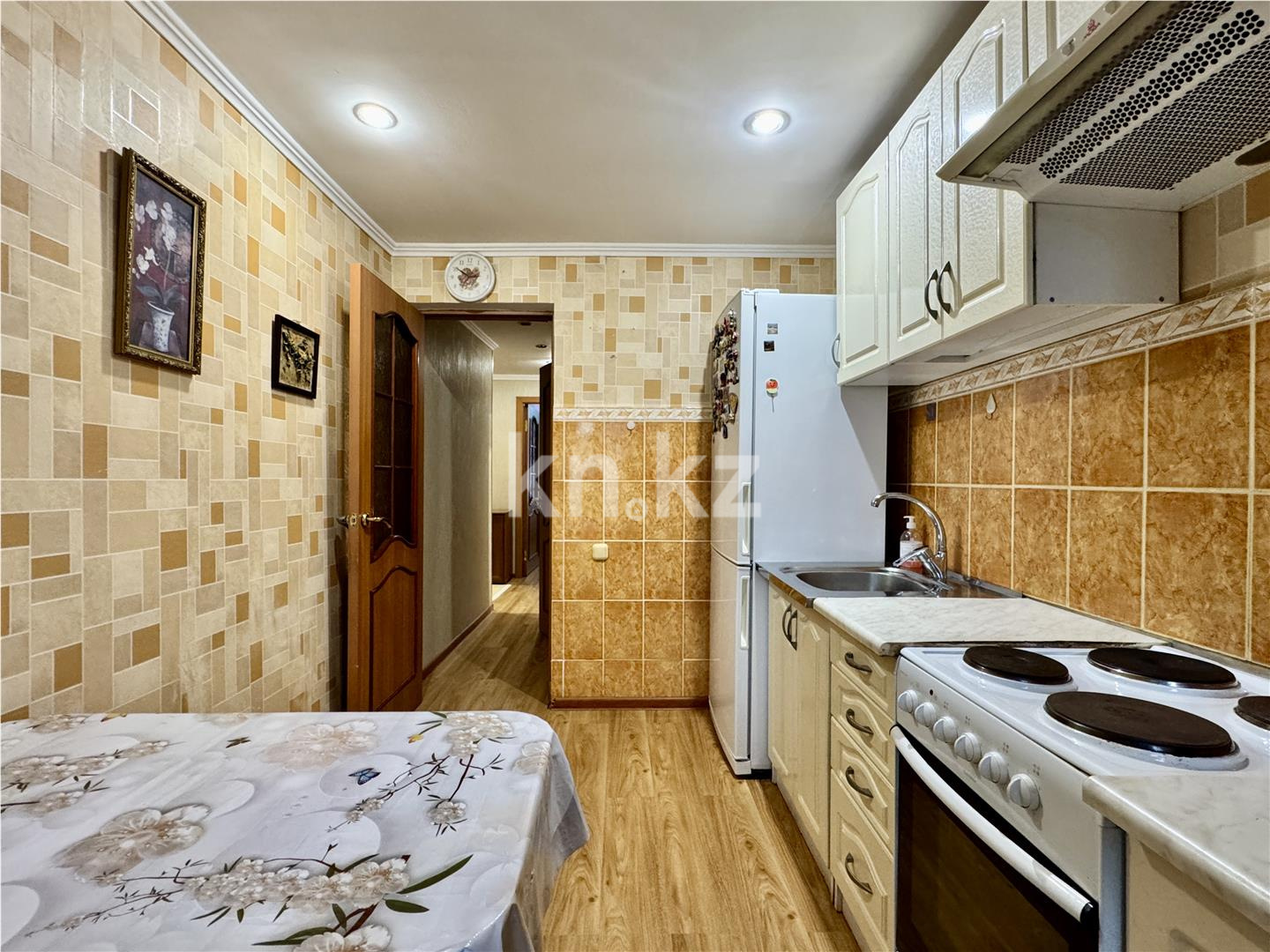 Продажа 3-комнатной квартиры, 63 м², ул. Аманжолова, дом  7 - Продажа квартир в Караганде фото 18 из 30