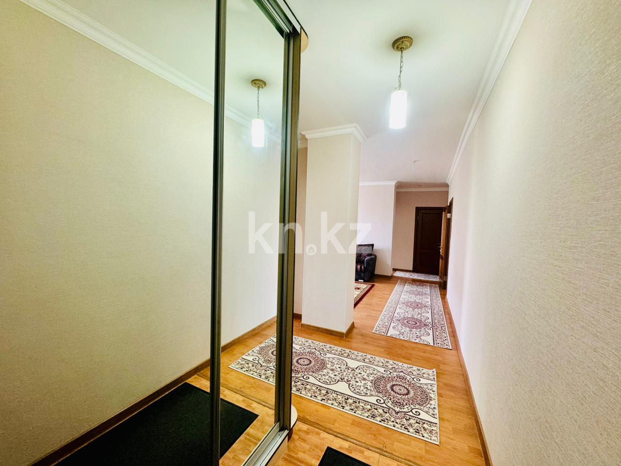 Продажа 4-комнатной квартиры, 101 м², ул. Сыганак, дом  54 - ул. Сауран - Продажа  четырехкомнатных квартир в Астане с фото фото 5 из 32