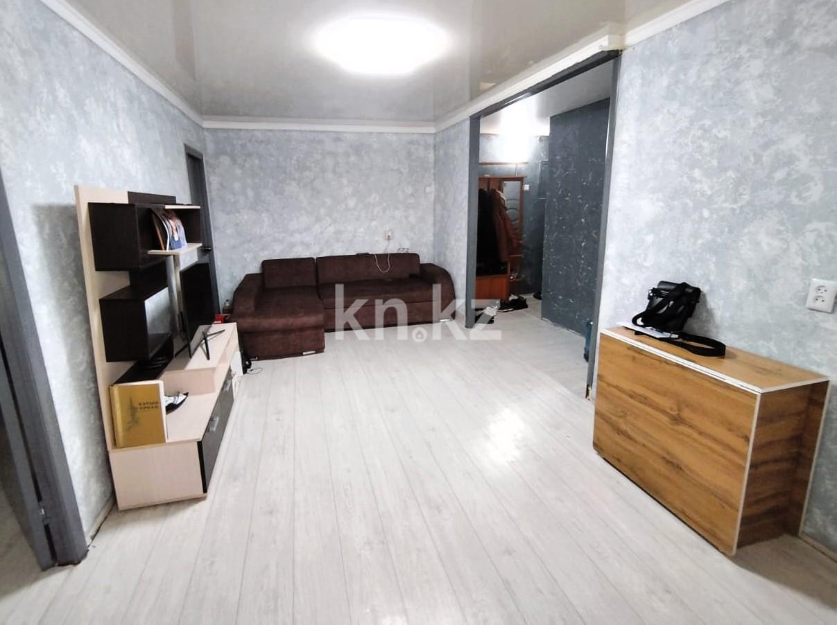 Продажа 2-комнатной квартиры, 44 м², мкр-н 16 - Продажа  двухкомнатных квартир в Караганде фото 1 из 9
