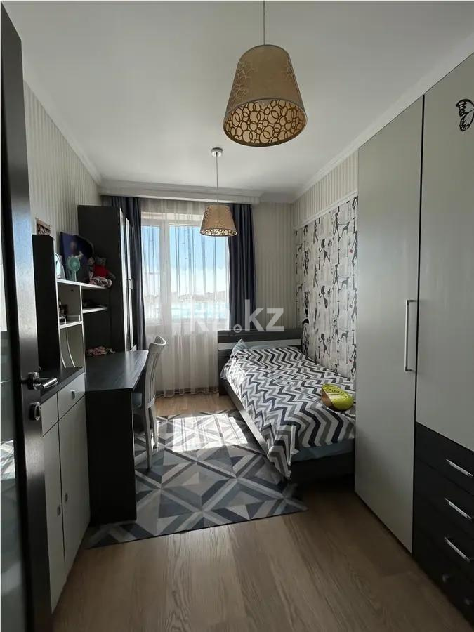 Продажа 4-комнатной квартиры, 93.8 м², пр. Женис, дом  67 в Астане - фото 3